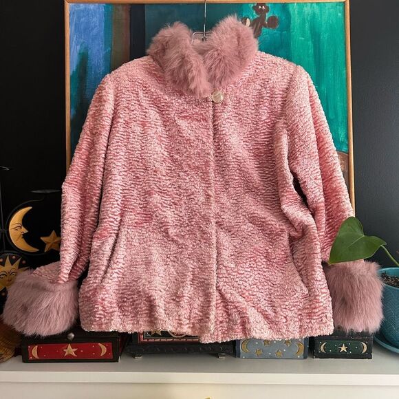 Vintage 90s Novelti Pink Faux Fur Jacket with Fluffy Collar and Cuffs 9/10 - Picture 14 of 16